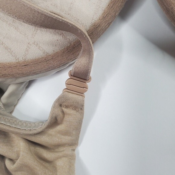 Victoria's Secret padded perfect coverage 32D - Picture 7 of 8